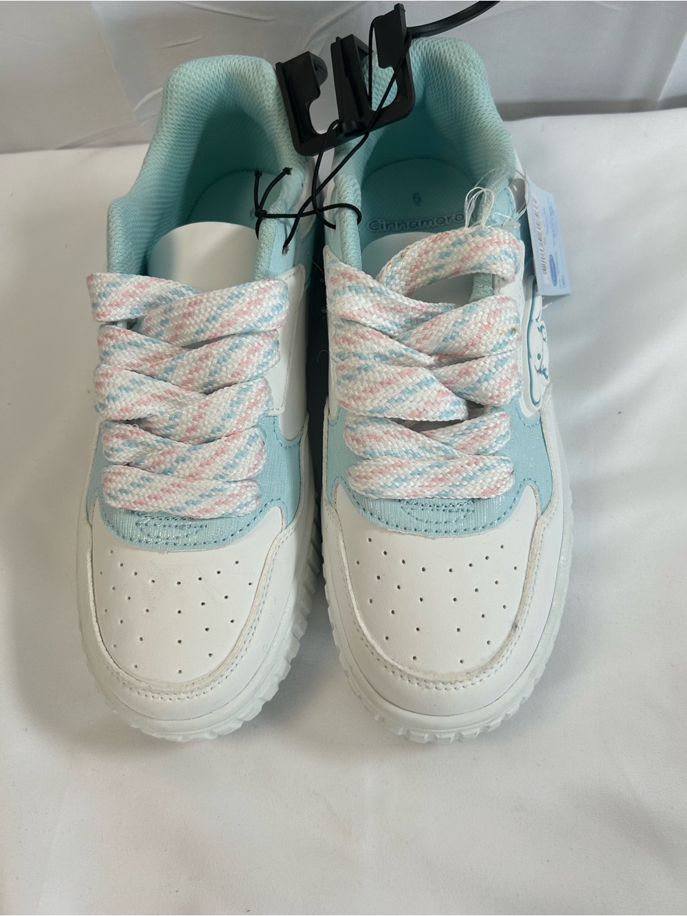 Kids Casual Sneakers in Light Blue and White - Cute Character Tag By Cinnamoroll